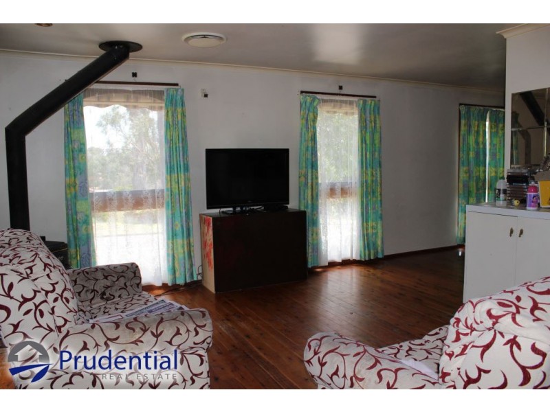 9 Midlothian Road, St Andrews NSW 2566