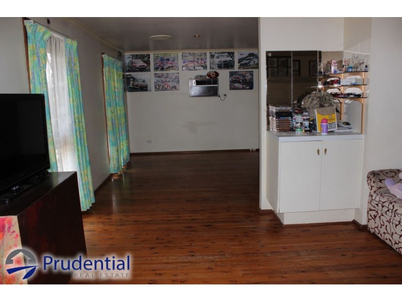9 Midlothian Road, St Andrews NSW 2566