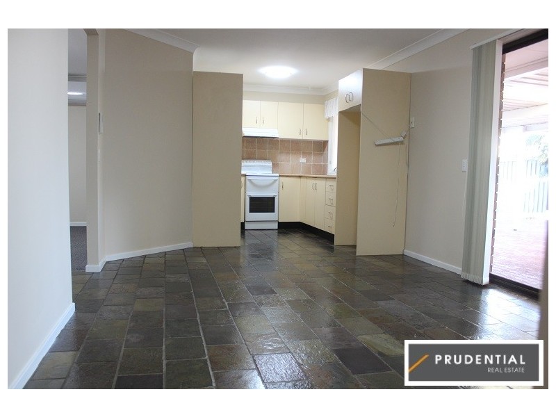 11 Mulgara Place, St Helens Park NSW 2560