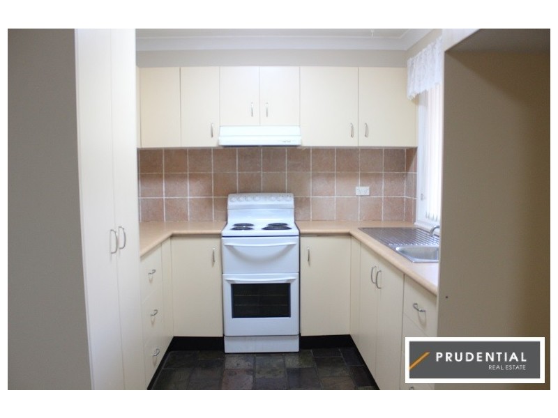 11 Mulgara Place, St Helens Park NSW 2560