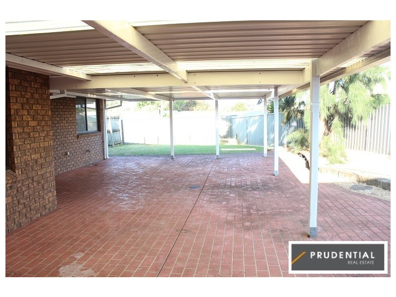 11 Mulgara Place, St Helens Park NSW 2560