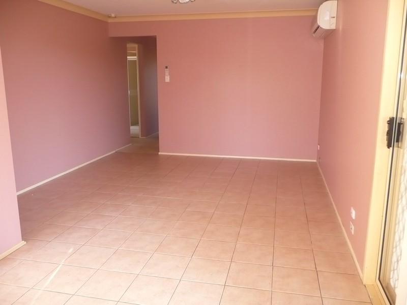 30 Pyramus Circuit, Rosemeadow NSW 2560