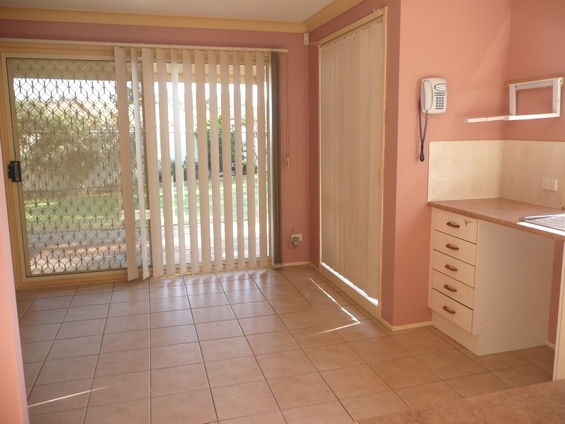 30 Pyramus Circuit, Rosemeadow NSW 2560