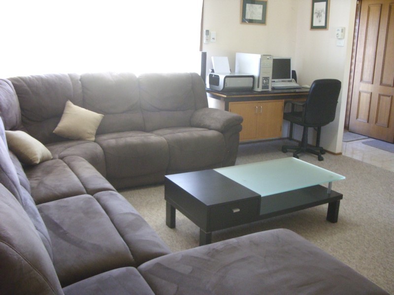 52 St Helens Park Drive, St Helens Park NSW 2560