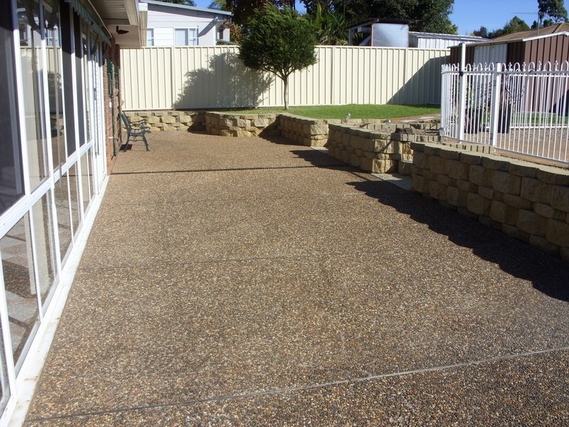 52 St Helens Park Drive, St Helens Park NSW 2560