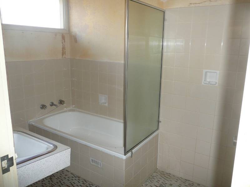 23 Evergreen Avenue, Bradbury NSW 2560