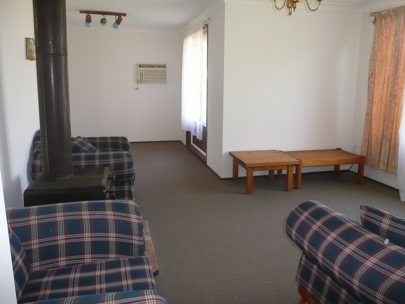 3 Don Place, Kearns NSW 2558