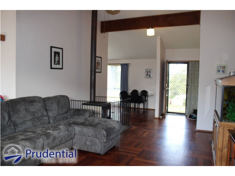 4 Romilly Place, Ambarvale NSW 2560