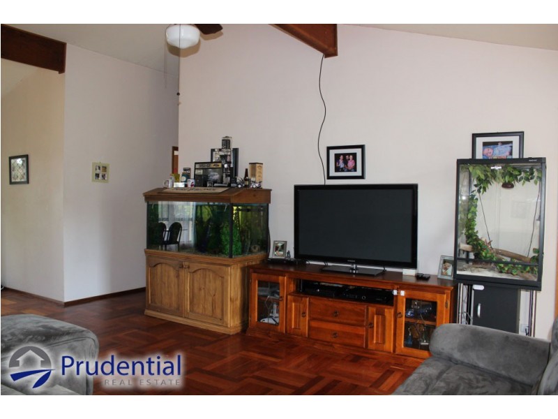 4 Romilly Place, Ambarvale NSW 2560