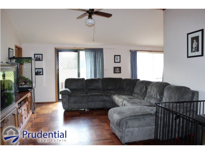 4 Romilly Place, Ambarvale NSW 2560