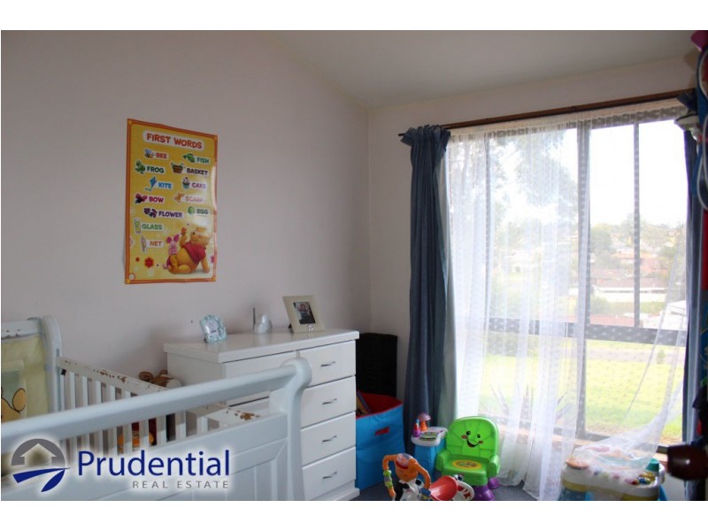 4 Romilly Place, Ambarvale NSW 2560