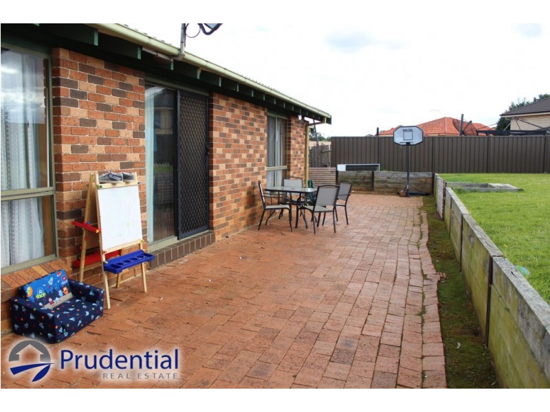 4 Romilly Place, Ambarvale NSW 2560