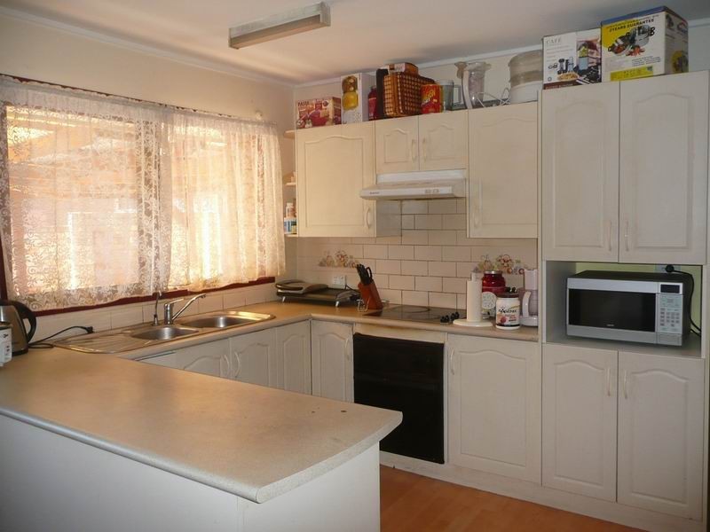 1 Bottlebrush Ave, Bradbury NSW 2560