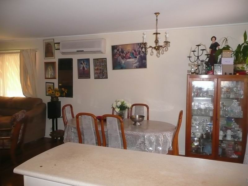 1 Bottlebrush Ave, Bradbury NSW 2560