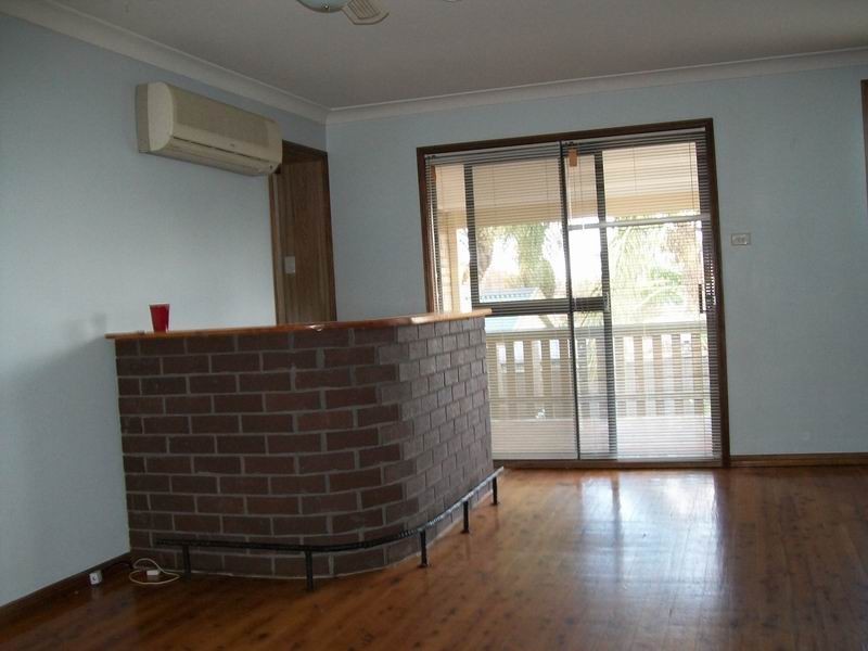 6 Shiraz Pl, Eschol Park NSW 2558