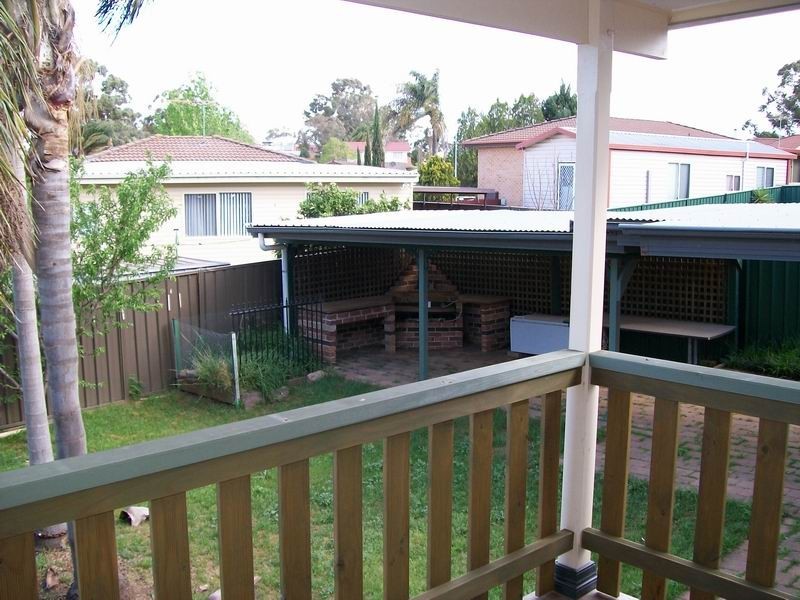 6 Shiraz Pl, Eschol Park NSW 2558