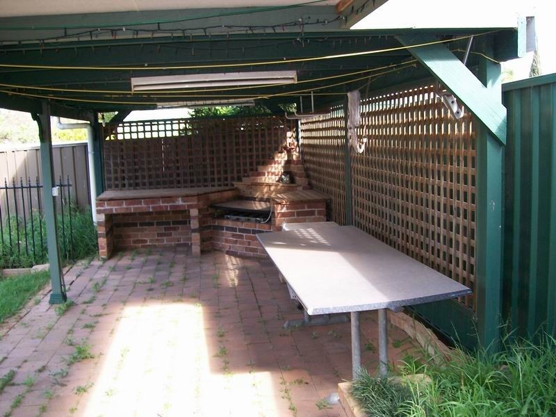 6 Shiraz Pl, Eschol Park NSW 2558