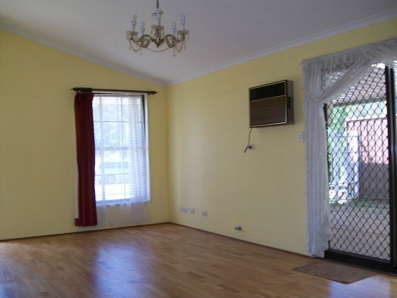 13 Lockheed Street, Raby NSW 2566