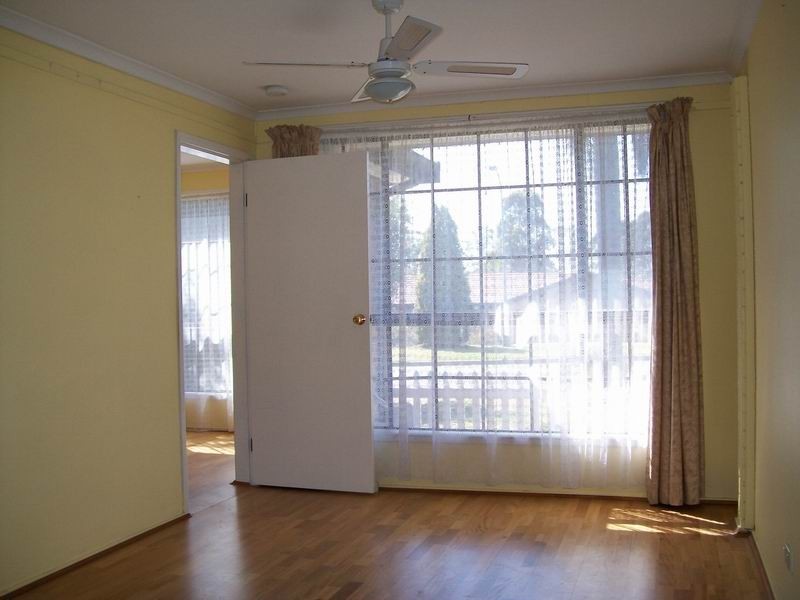 13 Lockheed Street, Raby NSW 2566