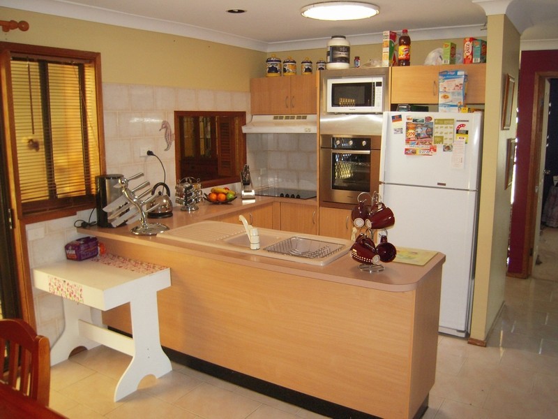 2A Silica Cresent, Eagle Vale NSW 2558