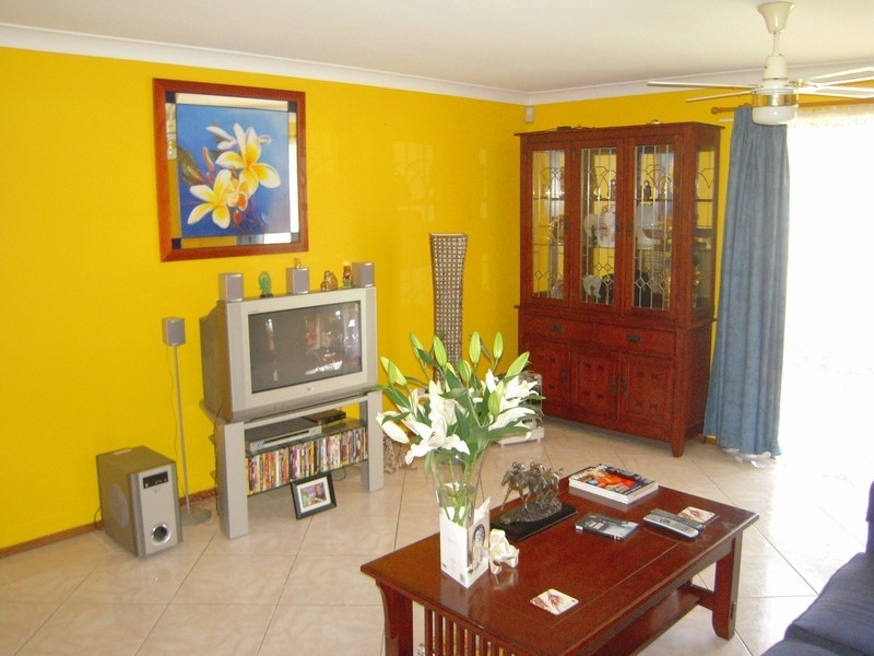 2A Silica Cresent, Eagle Vale NSW 2558