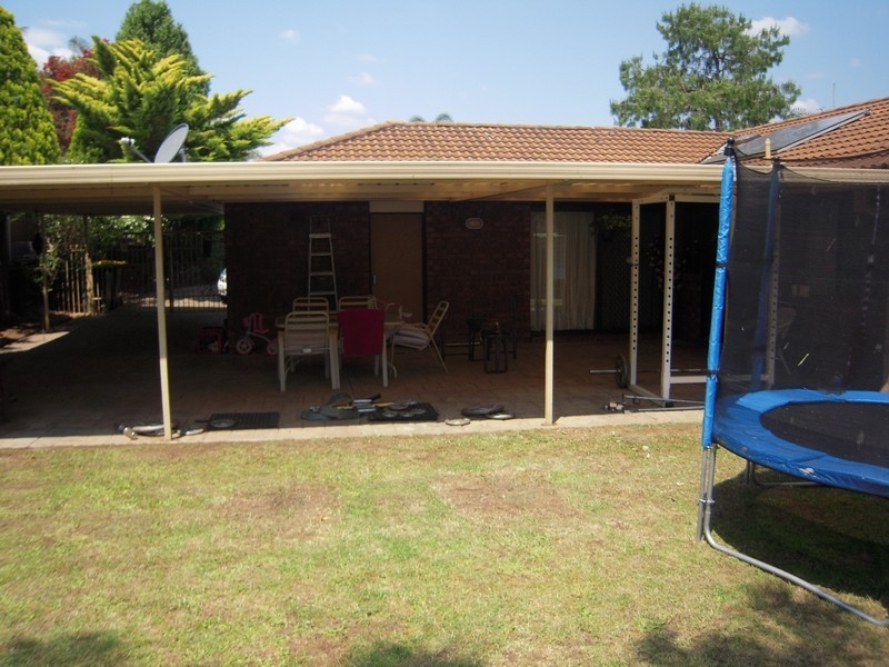 2A Silica Cresent, Eagle Vale NSW 2558