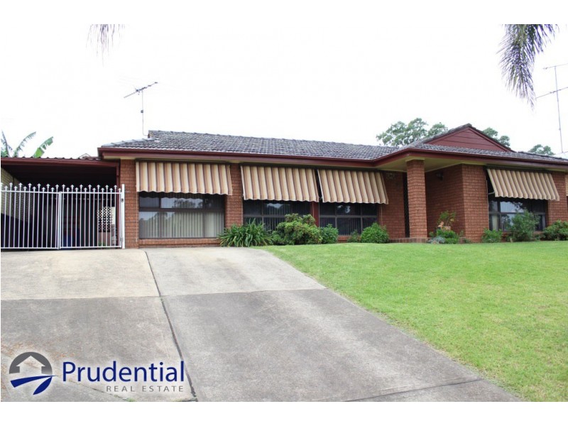 6 Burford Street, Minto NSW 2566