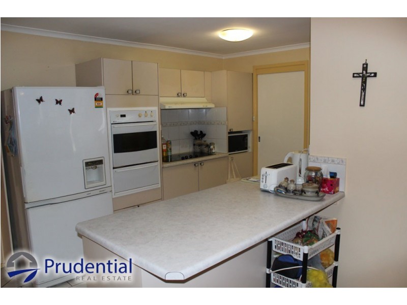 6 Burford Street, Minto NSW 2566