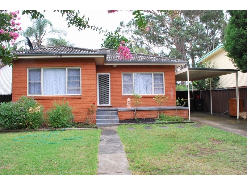 28 Brisbane Rd, Campbelltown NSW 2560
