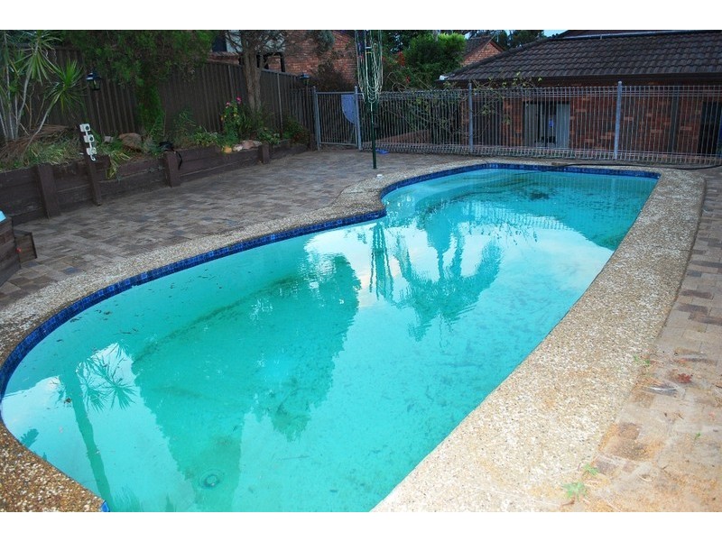 Ruse NSW 2560