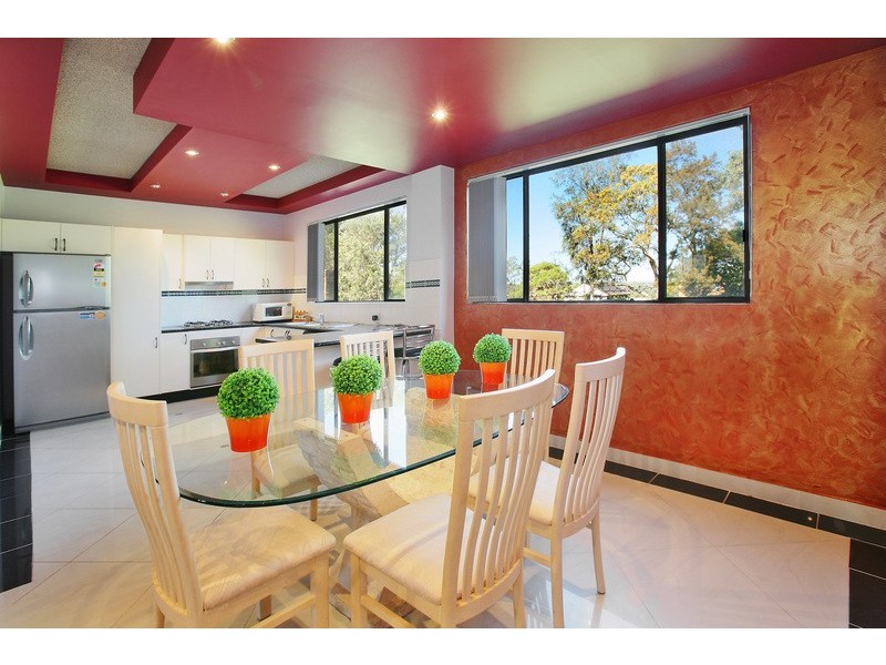30 Narrabeen Rd, Leumeah NSW 2560