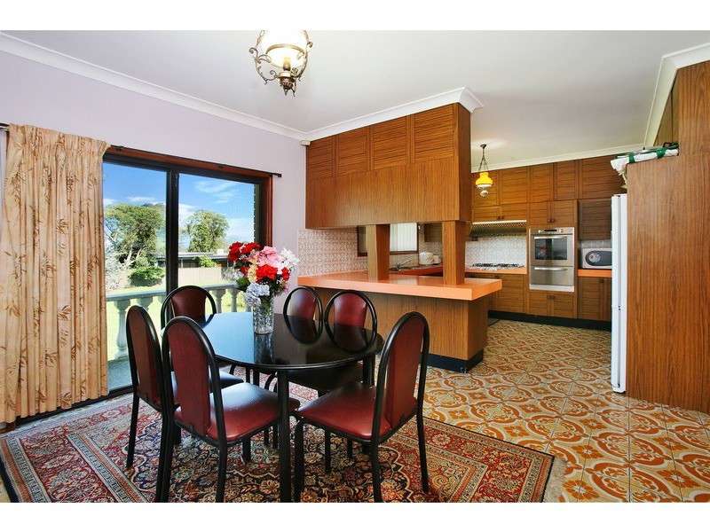 30 Narrabeen Rd, Leumeah NSW 2560
