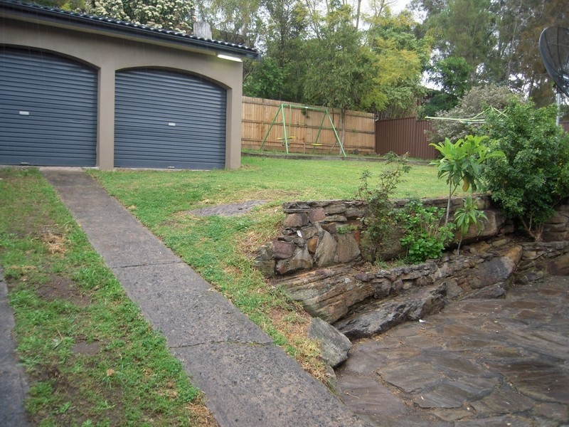 Ruse NSW 2560
