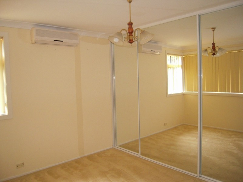 Bradbury NSW 2560