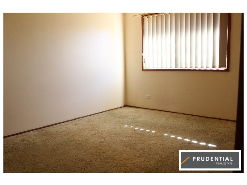 19 Wintaroo Cresent, St Helens Park NSW 2560