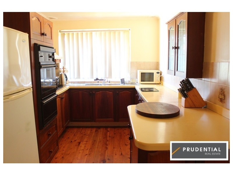 19 Wintaroo Cresent, St Helens Park NSW 2560