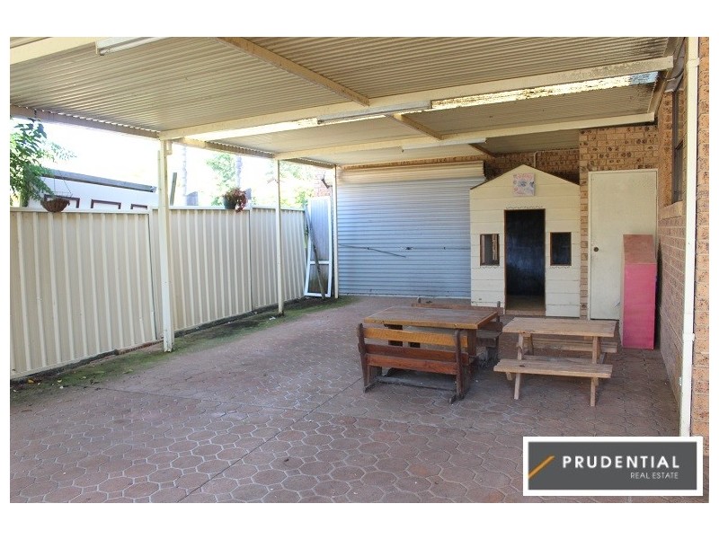 19 Wintaroo Cresent, St Helens Park NSW 2560