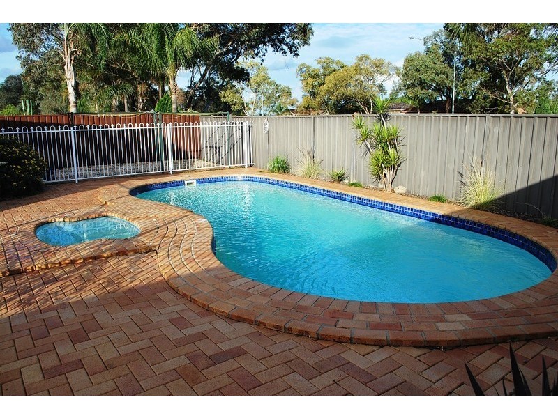 Eschol Park NSW 2558