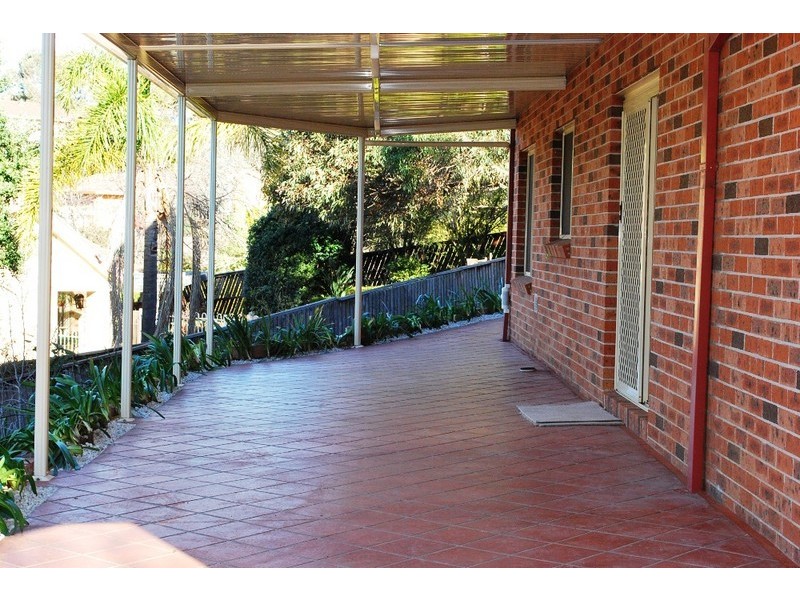 4 Hythe Pl, Glen Alpine NSW 2560