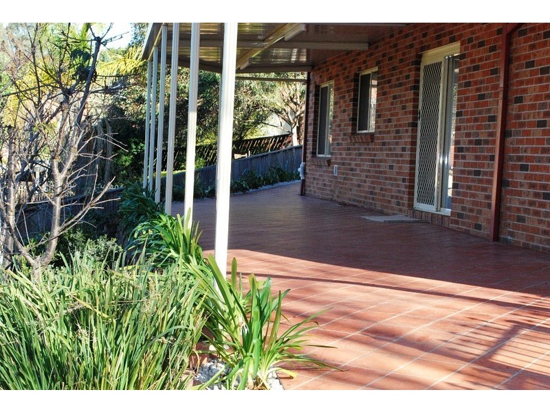 4 Hythe Pl, Glen Alpine NSW 2560