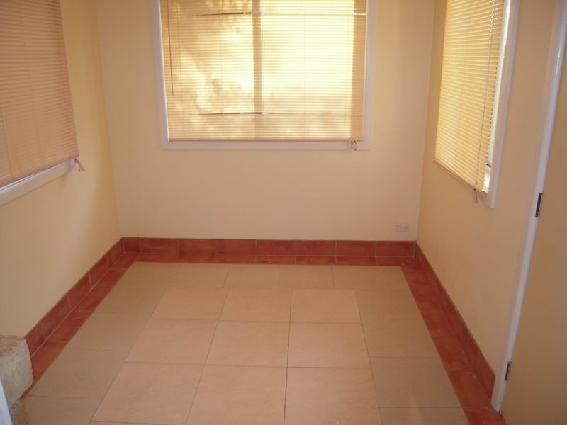 105 The Parkway, Bradbury NSW 2560