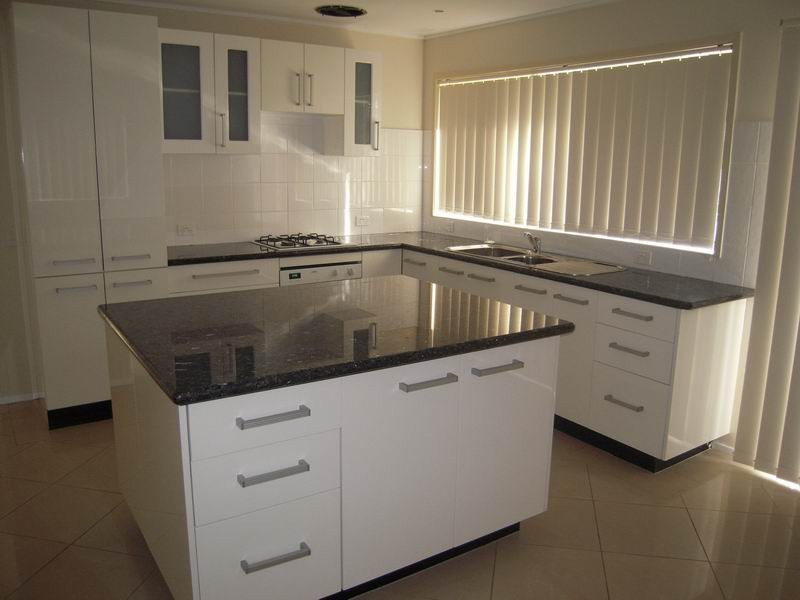 105 The Parkway, Bradbury NSW 2560