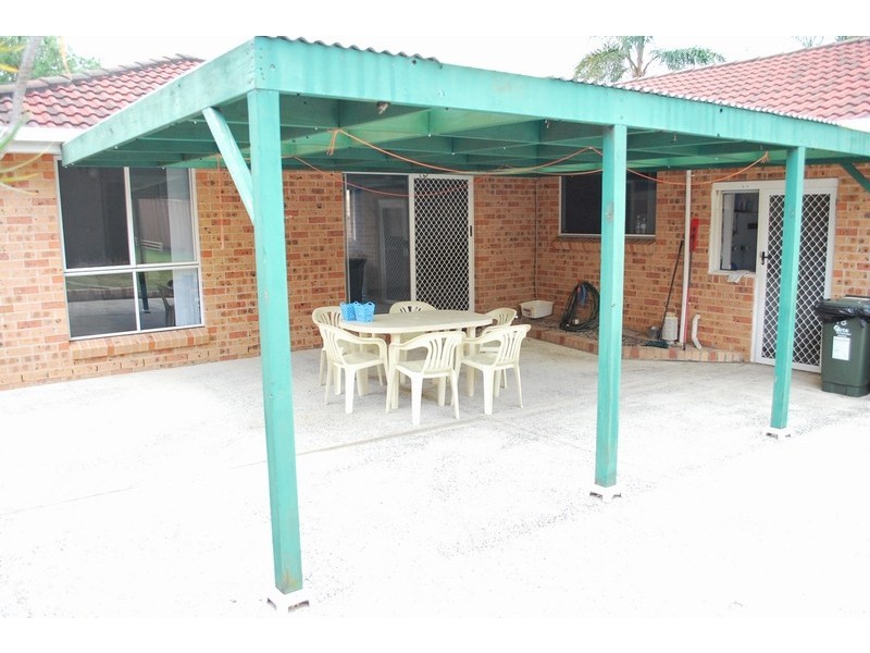 18 Derwent Place, Kearns NSW 2558