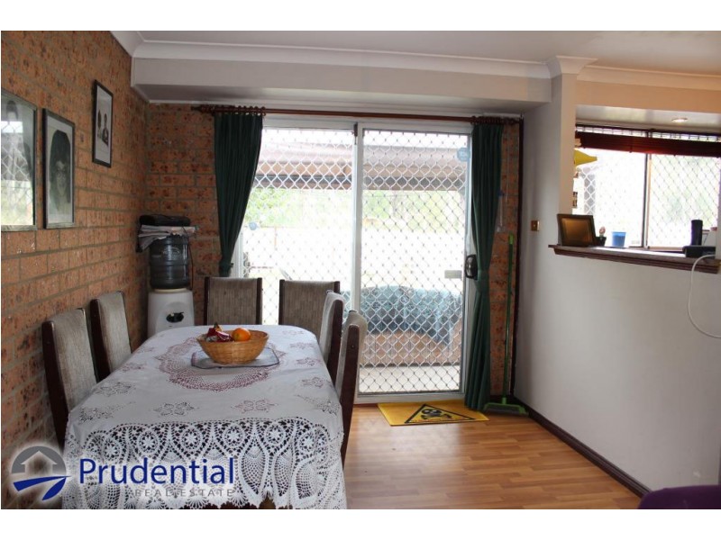 63 Woodland Road, St Helens Park NSW 2560