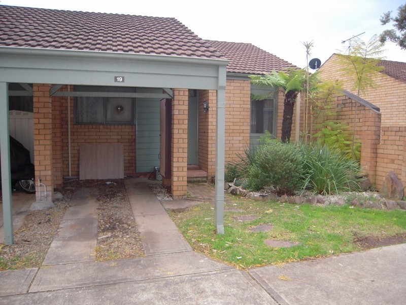 Bradbury NSW 2560