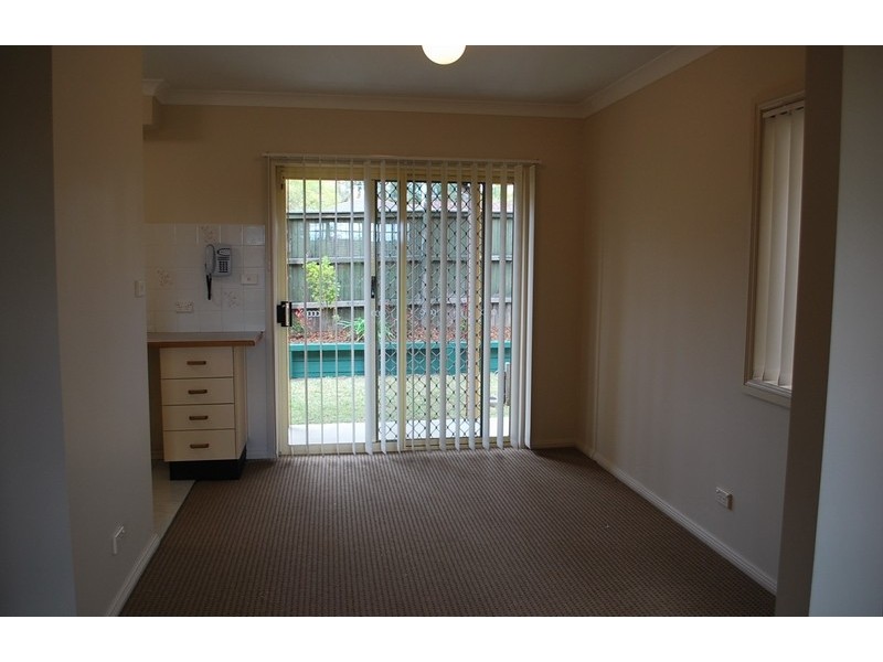 4/46 Chamberlain Street, Campbelltown NSW 2560