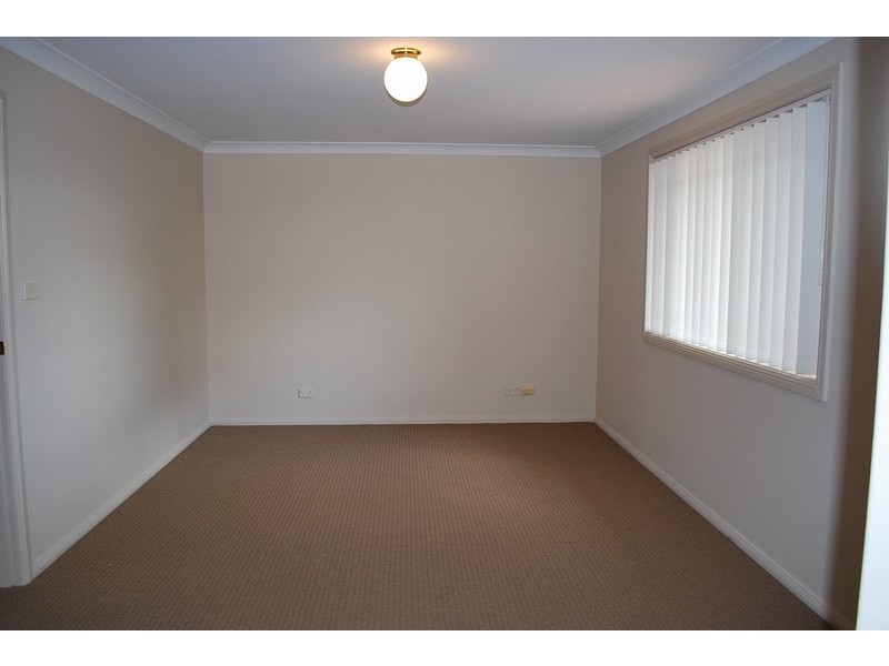 4/46 Chamberlain Street, Campbelltown NSW 2560