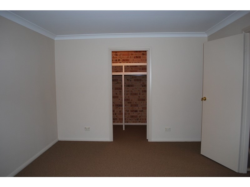 4/46 Chamberlain Street, Campbelltown NSW 2560