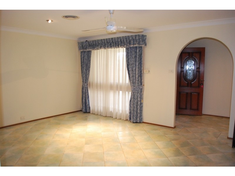 Eschol Park NSW 2558