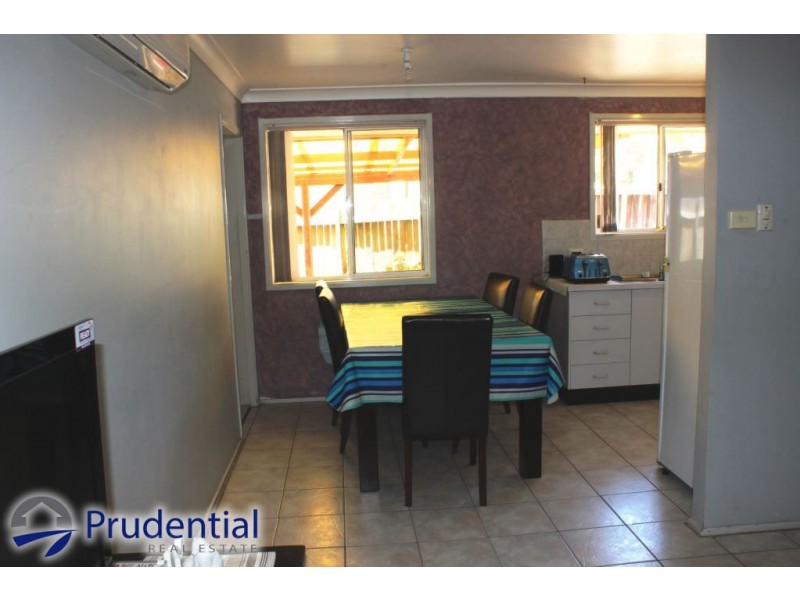2/21 Glendower Street, Rosemeadow NSW 2560